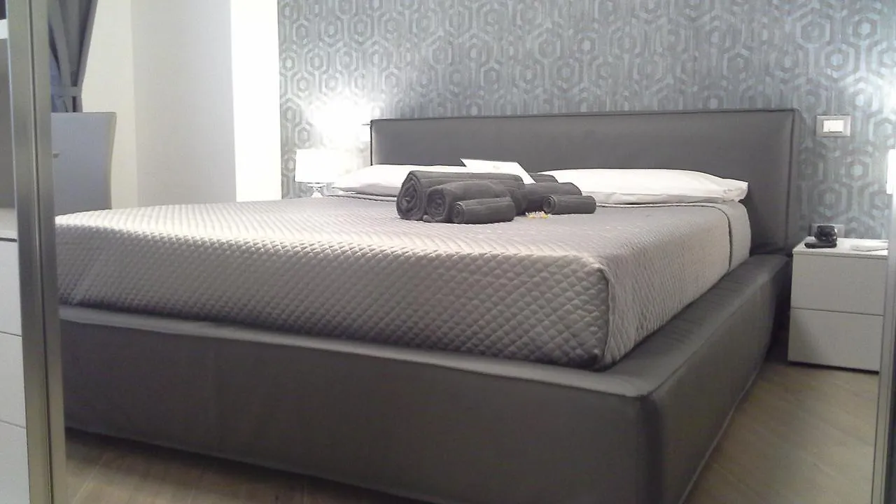 Luxury Rooms Garzilli Palermo 3*,